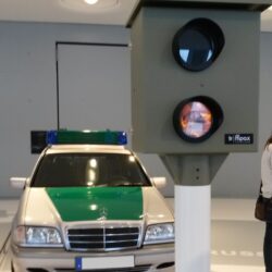 Speed camera in museum #manejar en alemania